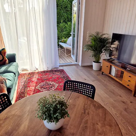 Number 4 - Boutique & Private Mini * Haapsalu